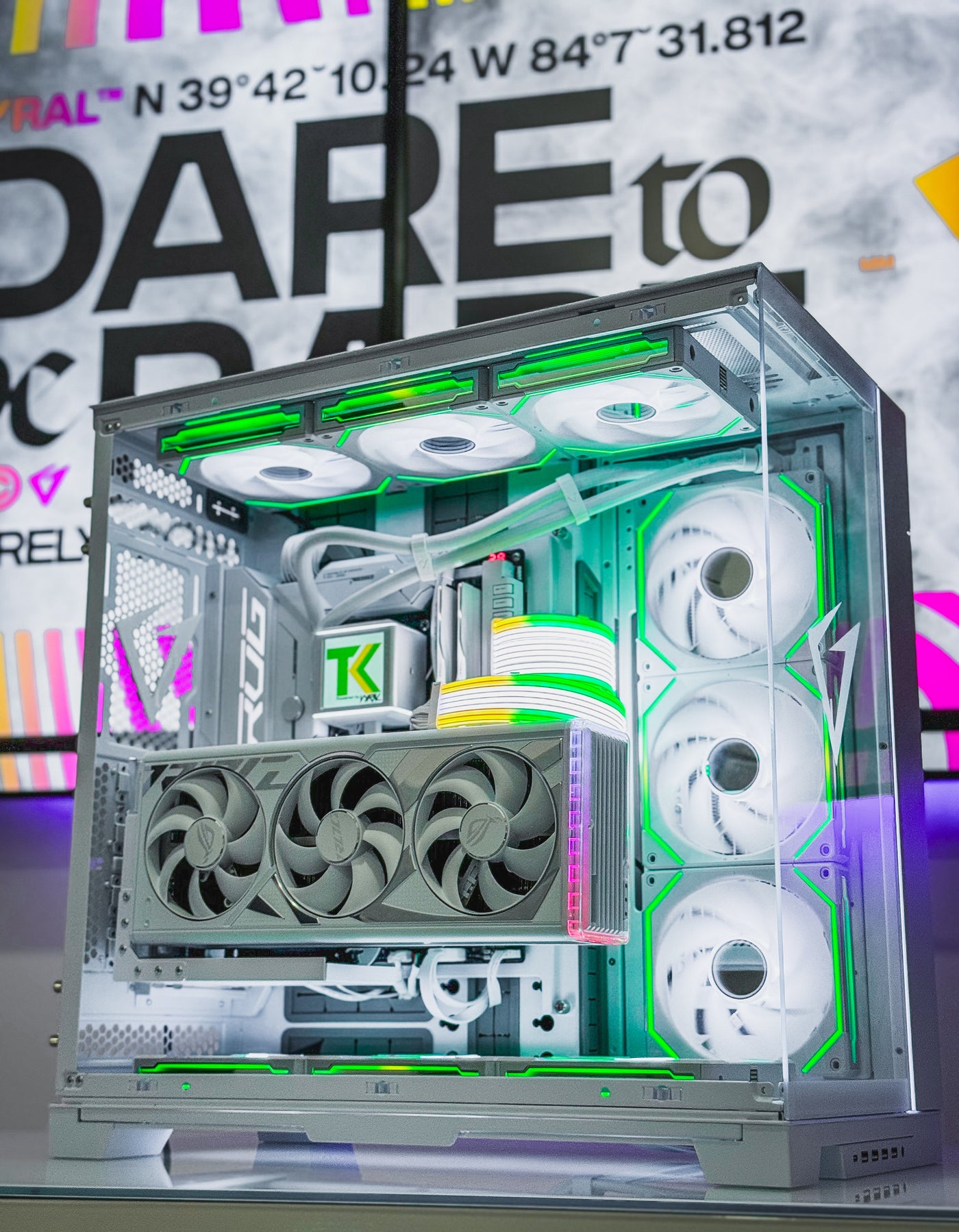 SNOW WHITE | Pre-configured V Y R A L