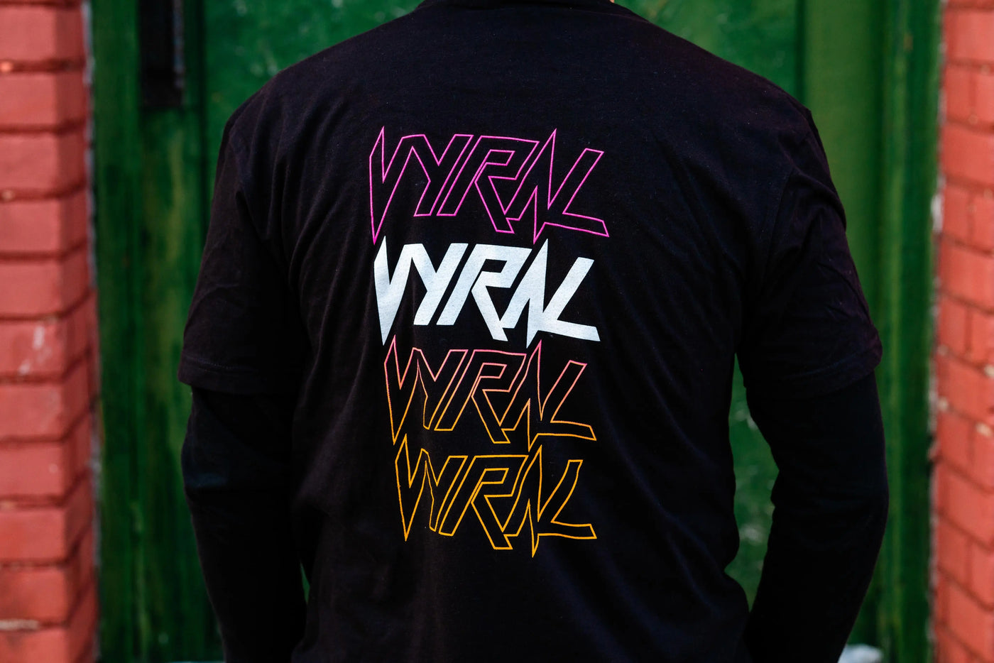 Vyral Tee Repeat Gradient- Black Vyral